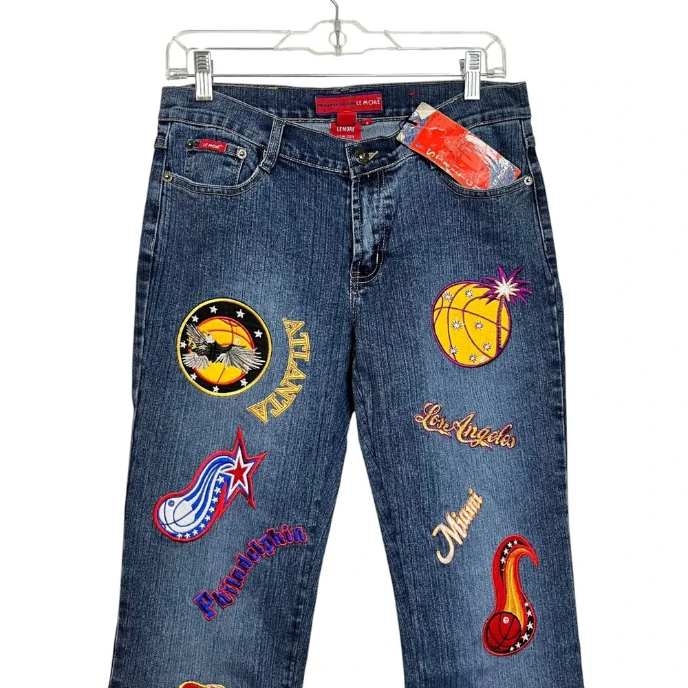 LE MORE Vintage 90's Size 9‎ Embroidered NBA Patch Flare Jeans Retro Y2K Style